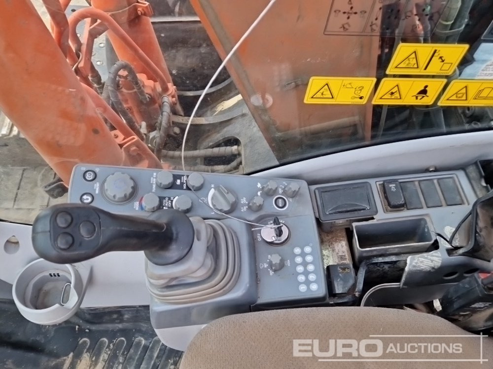حفار زحاف 2015 Hitachi ZX130LCN-5B: صورة 40