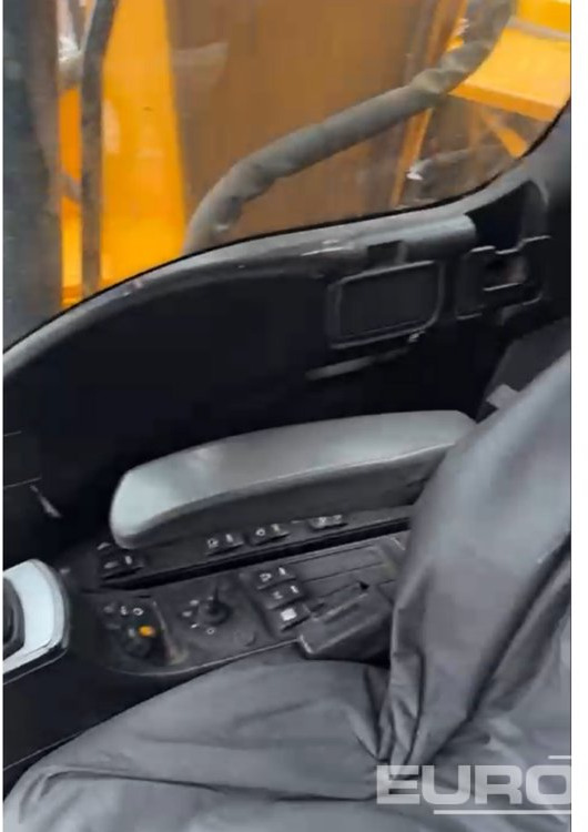 2015 JCB JS130LC - حفار زحاف: صورة 4 2015 JCB JS130LC - حفار زحاف: صورة 4