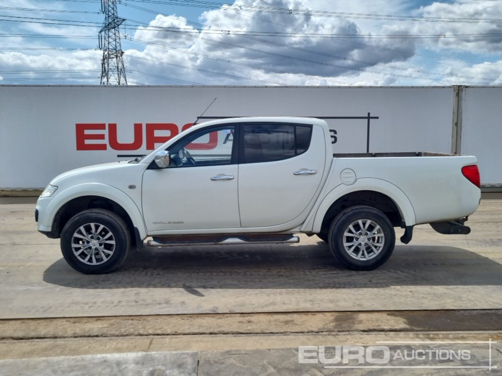 2015 Mitsubishi L200 Challenger - شاحنة البيك أب: صورة 2 2015 Mitsubishi L200 Challenger - شاحنة البيك أب: صورة 2