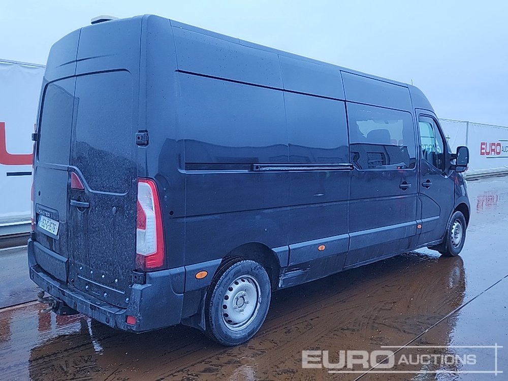 2015 Renault Master - شاحنة التوصيل: صورة 5 2015 Renault Master - شاحنة التوصيل: صورة 5
