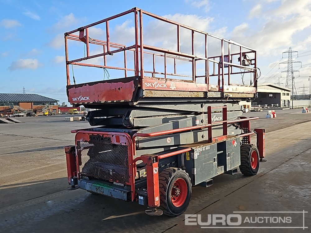 2015 SkyJack SJ9250 - معدات الوصول: صورة 5 2015 SkyJack SJ9250 - معدات الوصول: صورة 5