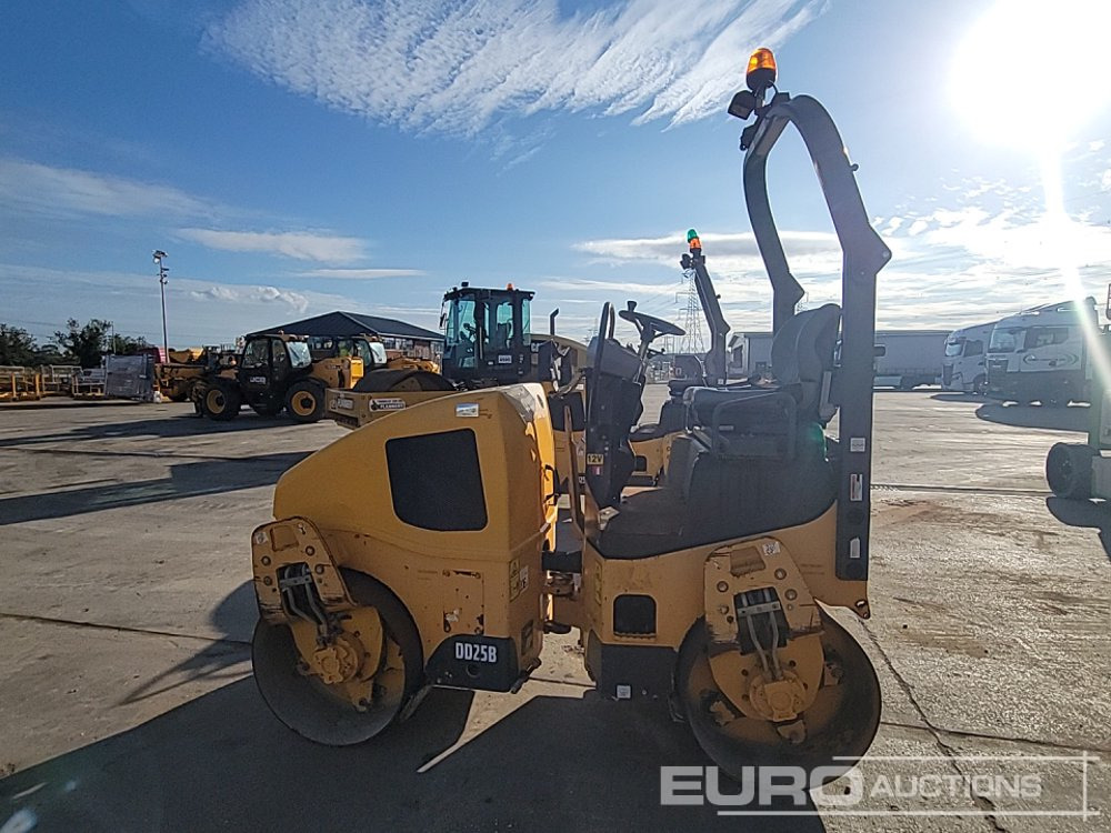 2015 Volvo DD25B - مدحلة اسفلت: صورة 2 2015 Volvo DD25B - مدحلة اسفلت: صورة 2