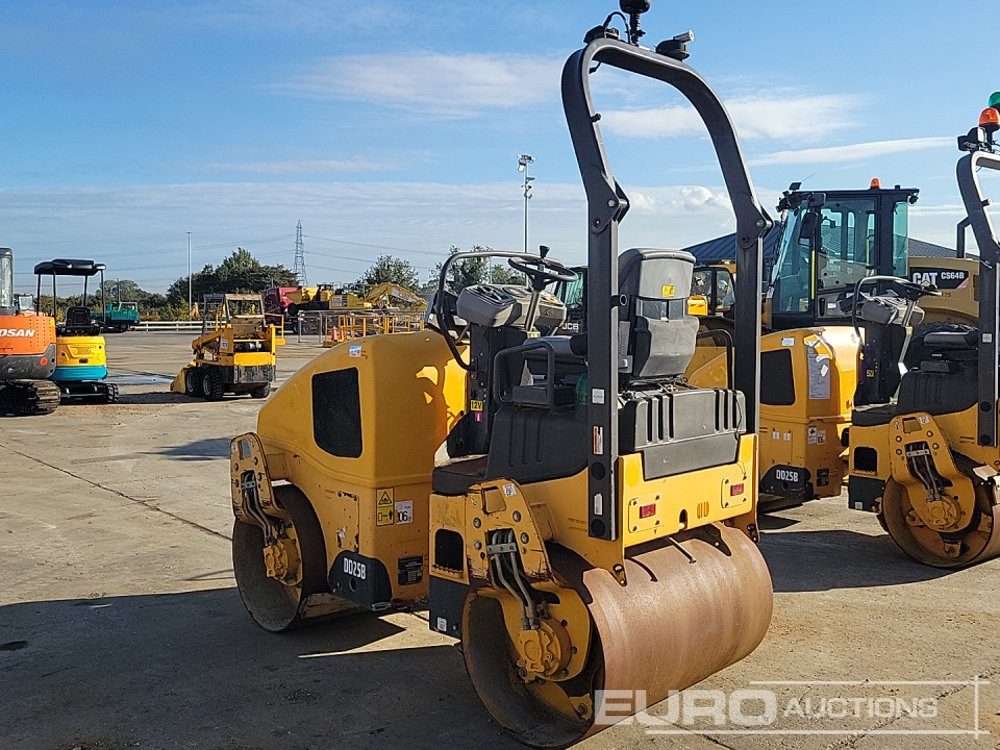 2015 Volvo DD25B - مدحلة اسفلت: صورة 3 2015 Volvo DD25B - مدحلة اسفلت: صورة 3