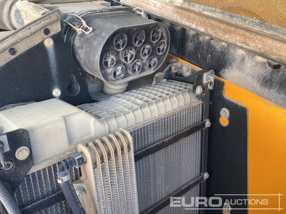 رافعة تلسكوبية 2016 JCB 540-170: صورة 28
