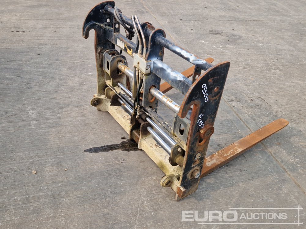 2016 JCB Hydraulic Fork Frame & Forks, Fork Positioner - معدات المناولة: صورة 5 2016 JCB Hydraulic Fork Frame & Forks, Fork Positioner - معدات المناولة: صورة 5