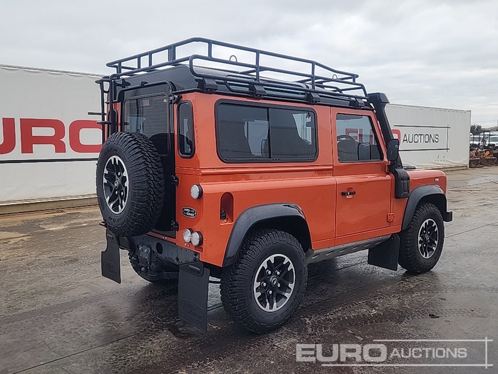 2016 Land Rover Defender - سيارة دفع رباعي: صورة 5 2016 Land Rover Defender - سيارة دفع رباعي: صورة 5