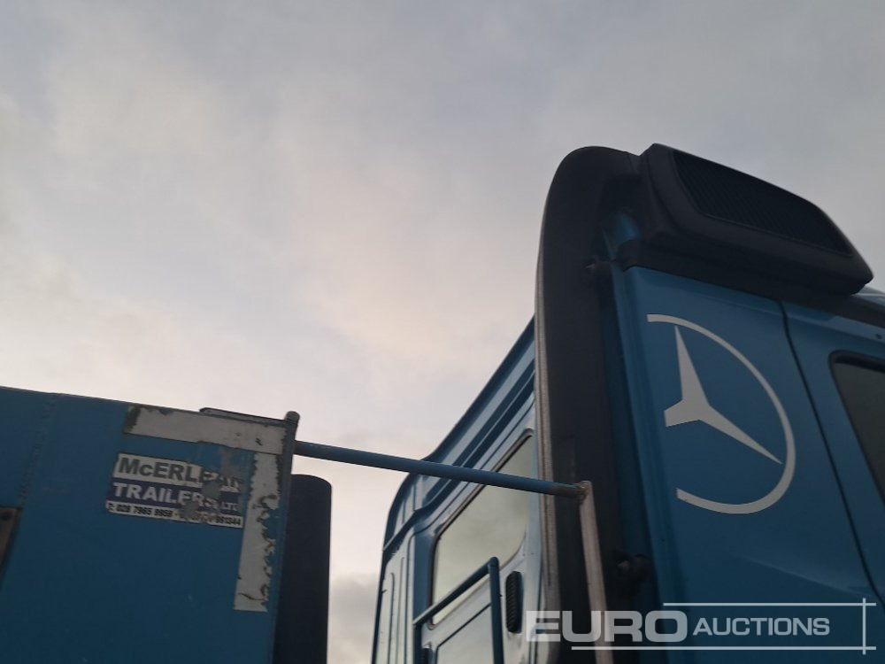 شاحنة قلاب 2016 Mercedes Arocs 3240: صورة 32 شاحنة قلاب 2016 Mercedes Arocs 3240: صورة 32