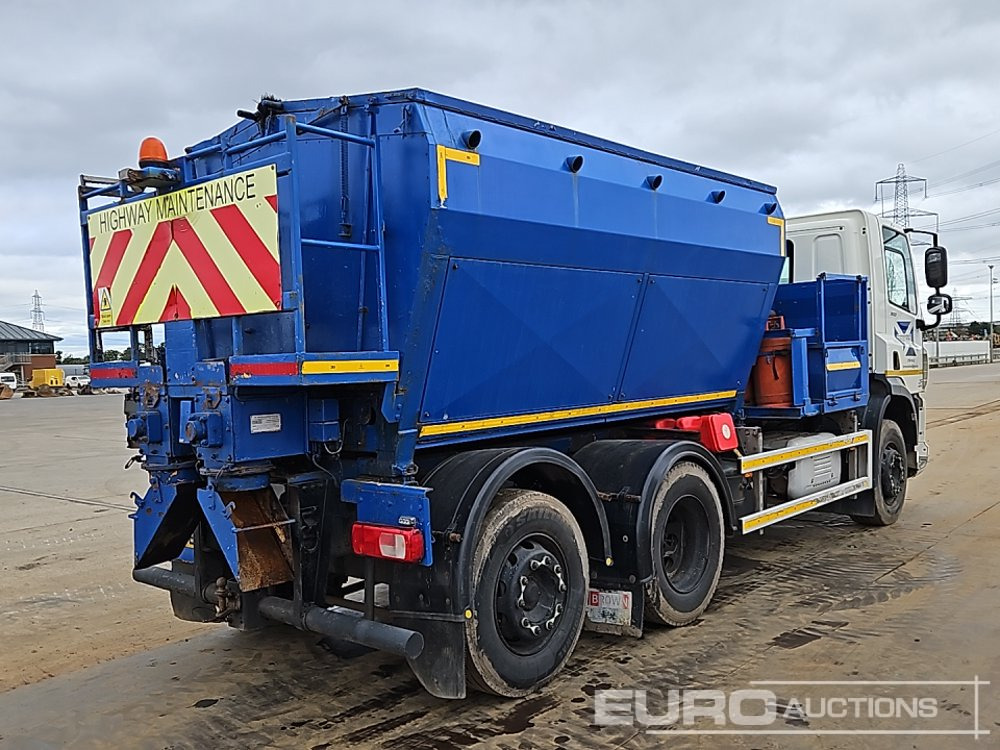 2017 DAF CF320 - موزع الأسفلت: صورة 5 2017 DAF CF320 - موزع الأسفلت: صورة 5
