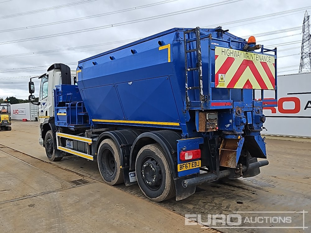 2017 DAF CF320 - موزع الأسفلت: صورة 3 2017 DAF CF320 - موزع الأسفلت: صورة 3