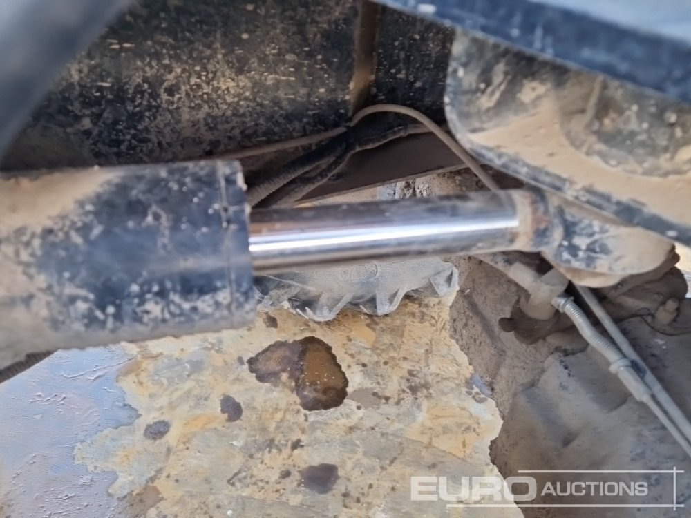 شاحنة قلابة صغيرة 2017 JCB 3TST: صورة 26