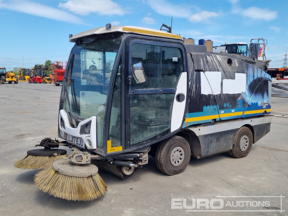 2017 Johnston 4x2 Road Sweeper, Reverse Camera, Automatic Gearbox (Category S Insurance Loss, Runs No Drive) - سياره كنس شوارع: صورة 1 2017 Johnston 4x2 Road Sweeper, Reverse Camera, Automatic Gearbox (Category S Insurance Loss, Runs No Drive) - سياره كنس شوارع: صورة 1