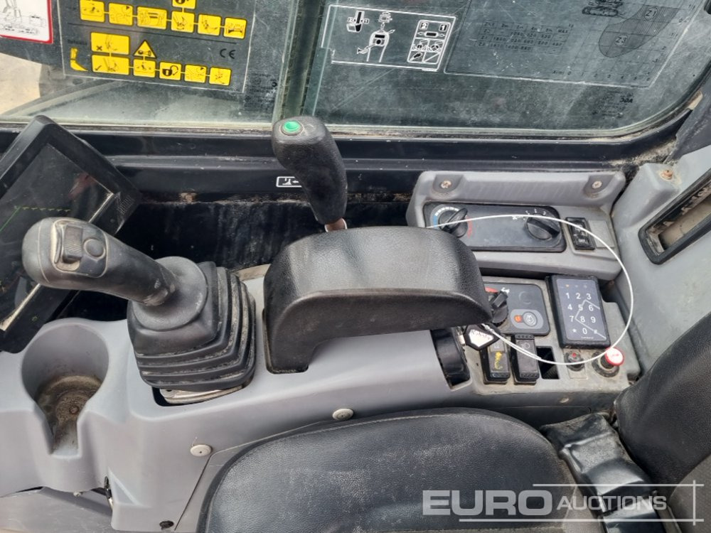 حفارة مُصَّغرة 2017 Kubota U55-4: صورة 41