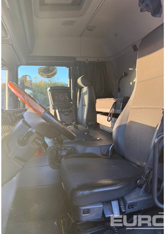 2017 Scania P250 - سياره كنس شوارع: صورة 5 2017 Scania P250 - سياره كنس شوارع: صورة 5