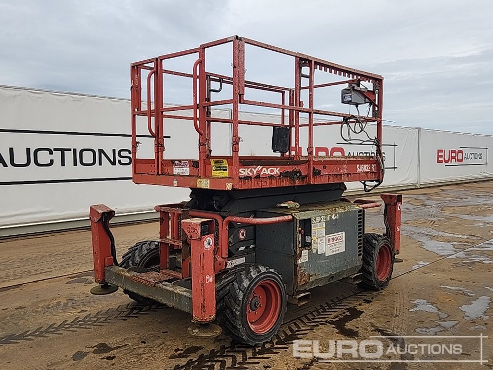 2017 SkyJack SJ6832RT - معدات الوصول: صورة 1 2017 SkyJack SJ6832RT - معدات الوصول: صورة 1