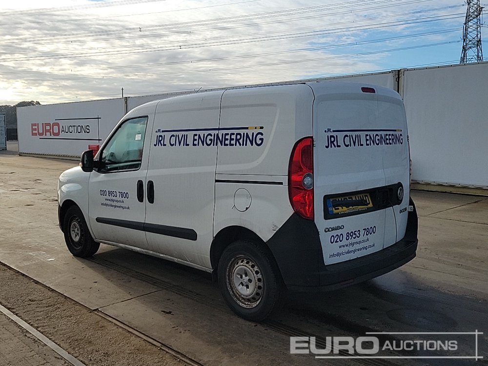 2017 Vauxhall Combo - فان المدمجة: صورة 3 2017 Vauxhall Combo - فان المدمجة: صورة 3