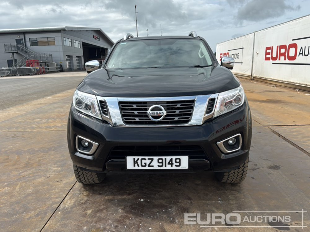 شاحنة البيك أب 2018 Nissan Navara Tekna: صورة 8