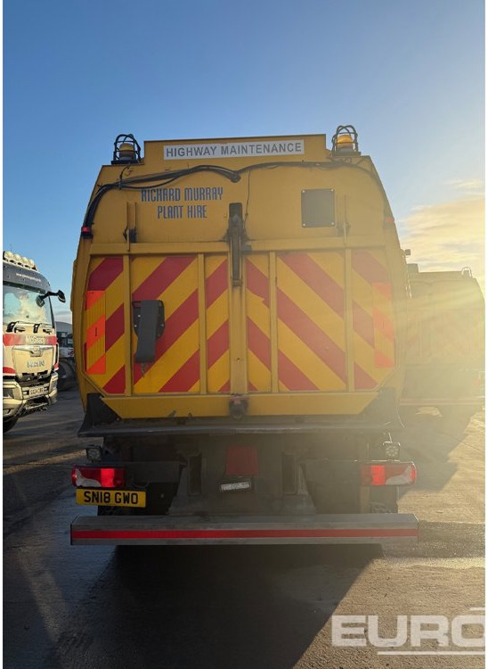 2018 Scania P250 - سياره كنس شوارع: صورة 4 2018 Scania P250 - سياره كنس شوارع: صورة 4