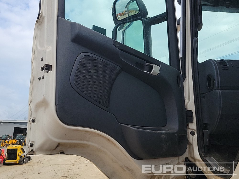 شاحنة قلاب 2018 Scania P410: صورة 26