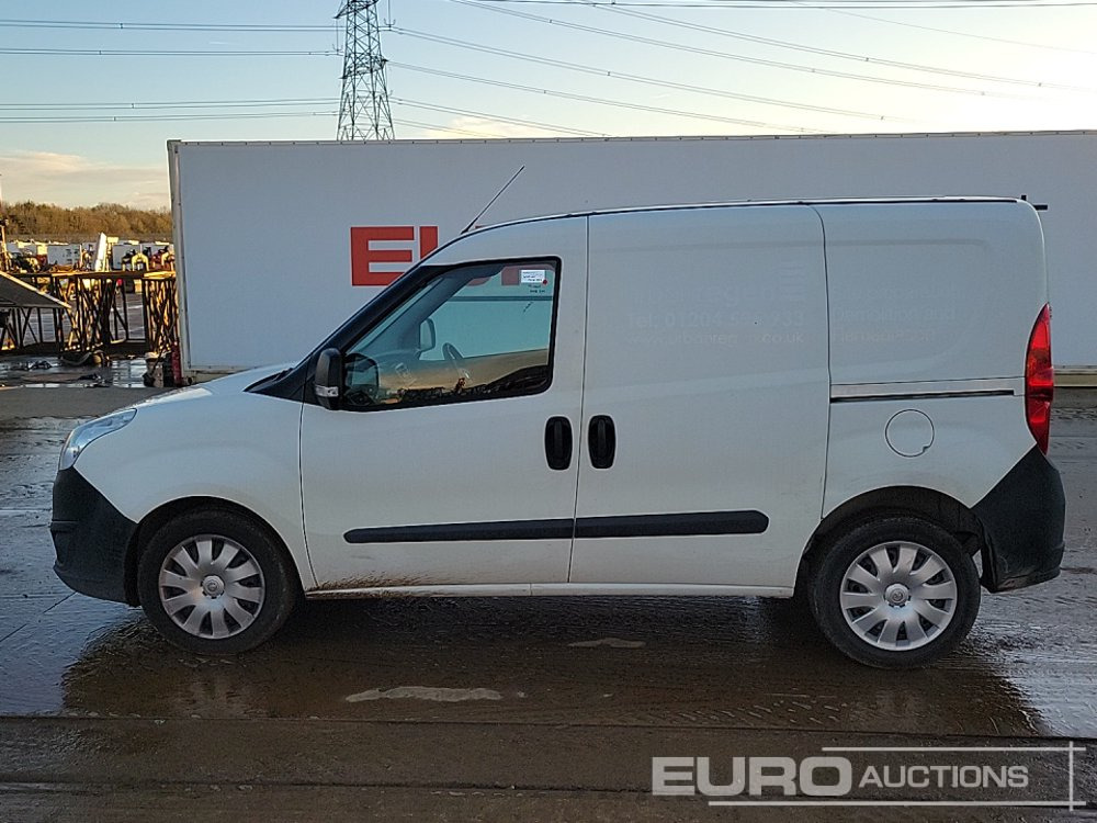 2018 Vauxhall Combo - شاحنة التوصيل: صورة 2 2018 Vauxhall Combo - شاحنة التوصيل: صورة 2