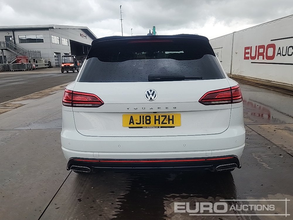 2018 Volkswagen Touareg - سيارة دفع رباعي: صورة 4 2018 Volkswagen Touareg - سيارة دفع رباعي: صورة 4