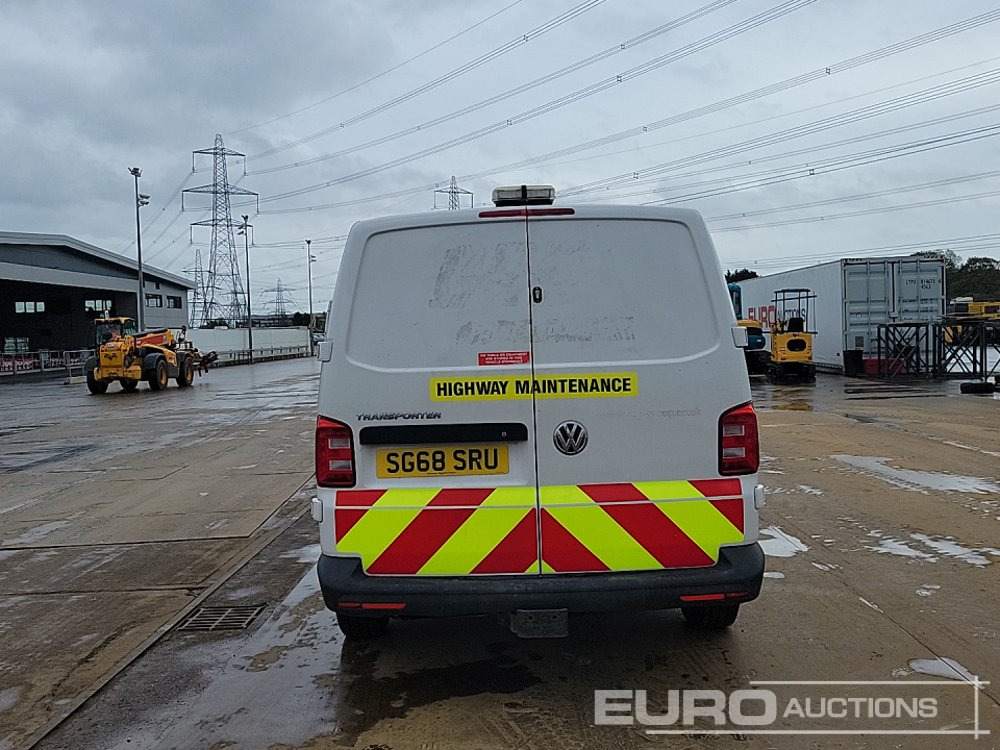 2018 Volkswagen Transporter - شاحنة التوصيل: صورة 4 2018 Volkswagen Transporter - شاحنة التوصيل: صورة 4