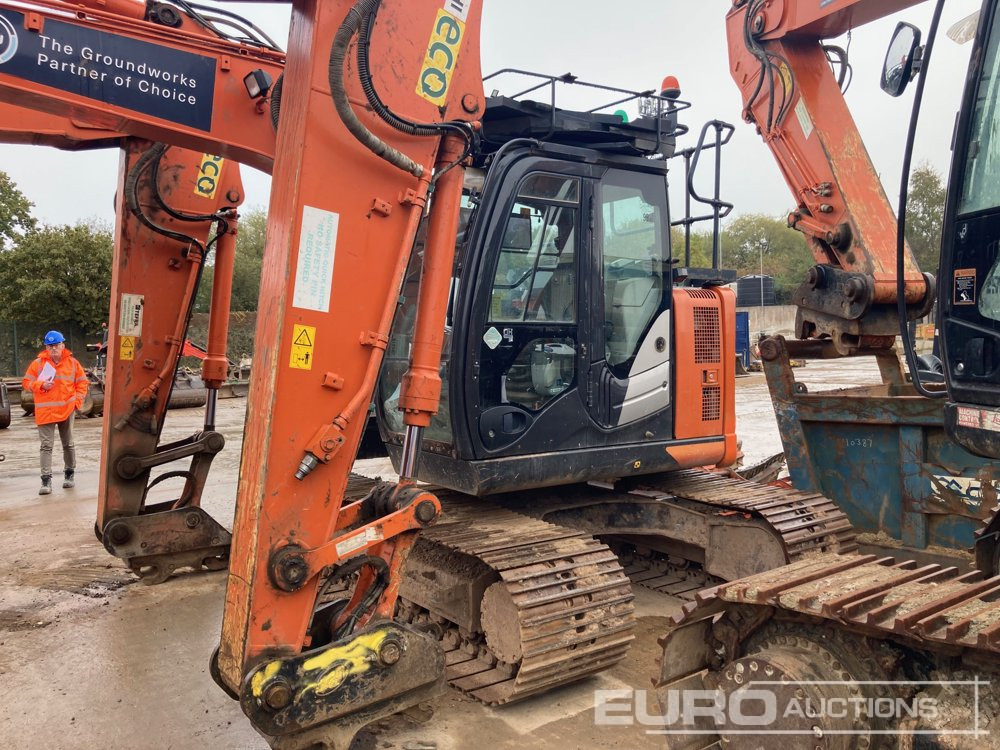 2019 Hitachi ZX135US-6 - حفار زحاف: صورة 3 2019 Hitachi ZX135US-6 - حفار زحاف: صورة 3
