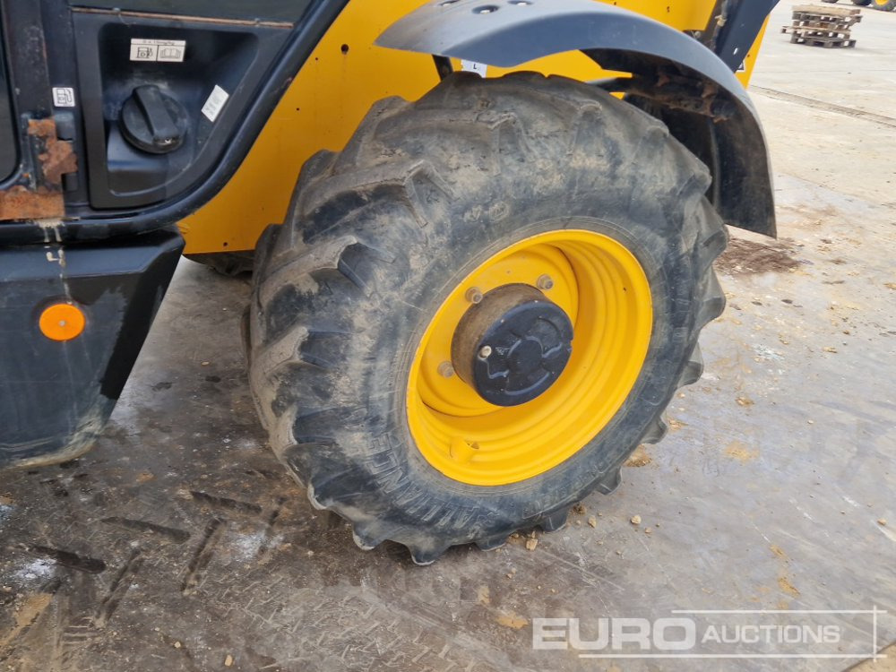 رافعة تلسكوبية 2019 JCB 540-140 Hi Viz: صورة 10