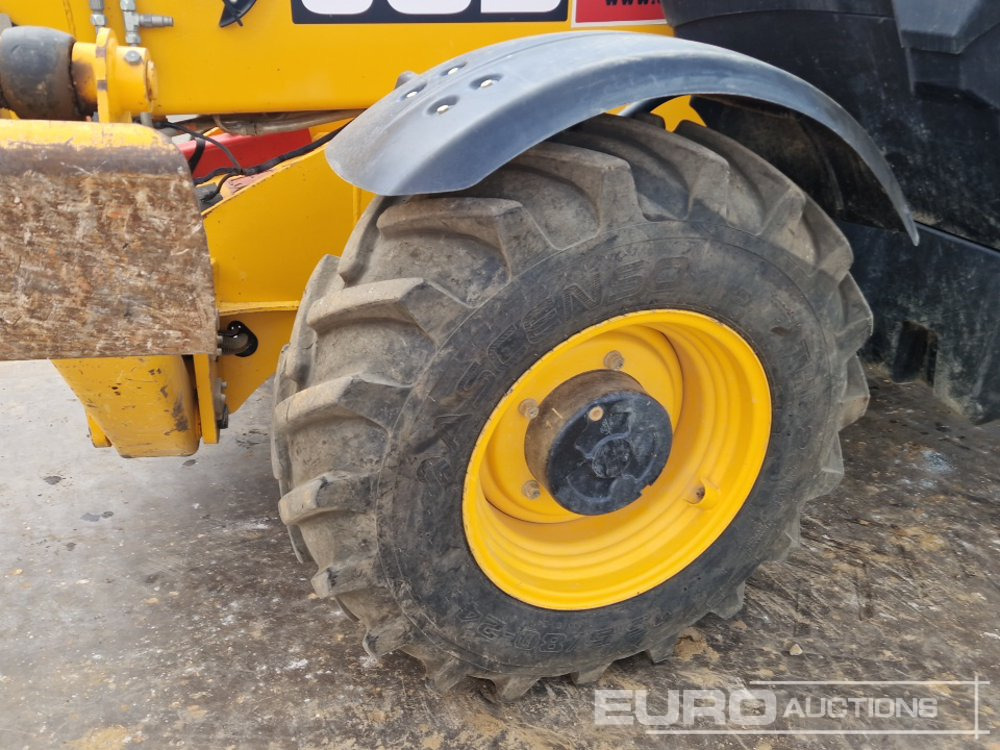 رافعة تلسكوبية 2019 JCB 540-140 Hi Viz: صورة 9