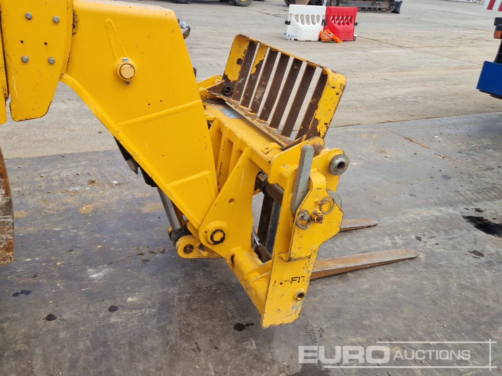 رافعة تلسكوبية 2019 JCB 540-140 Hi Viz: صورة 13
