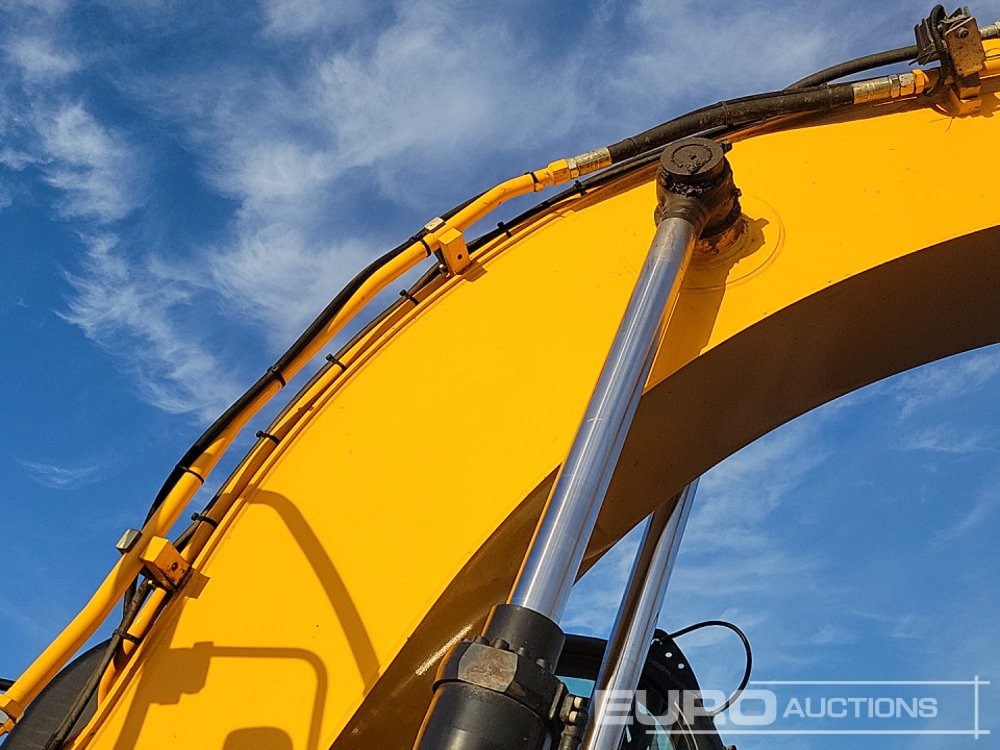 حفار زحاف 2019 JCB JS131LC: صورة 21
