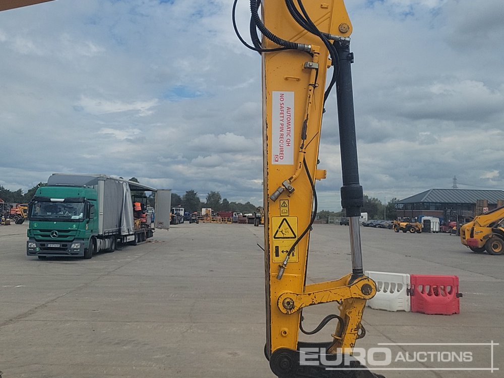 حفار زحاف 2019 JCB JS131LC: صورة 19