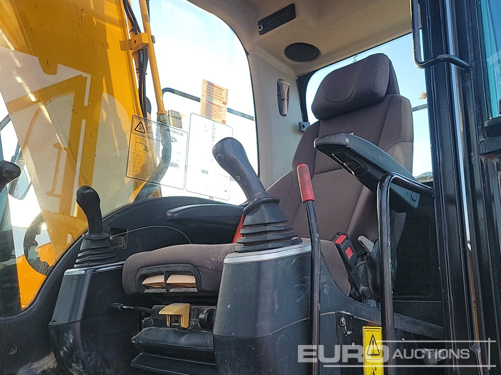 حفار زحاف 2019 JCB JS131LC: صورة 47