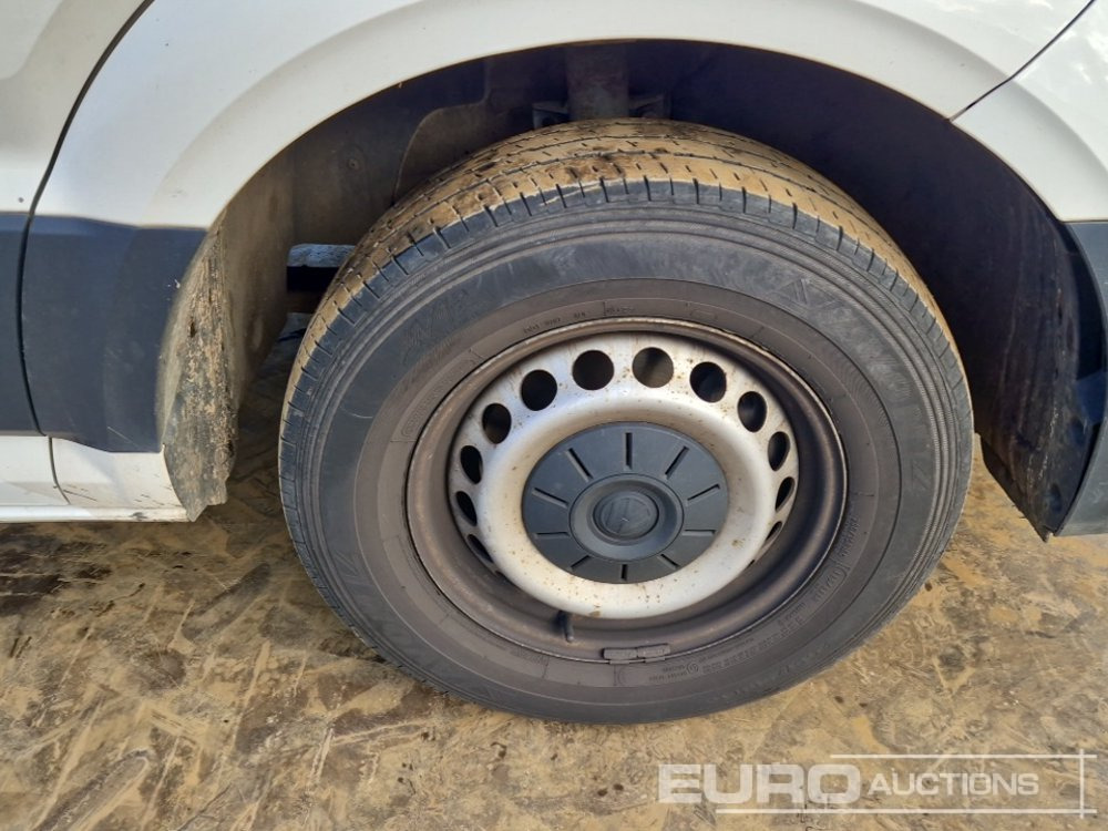 شاحنة مفتوحة 2019 Volkswagen Crafter CR35: صورة 12