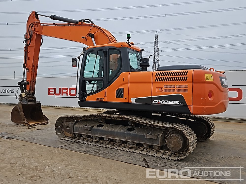 2020 Doosan DX225LC - حفار زحاف: صورة 3 2020 Doosan DX225LC - حفار زحاف: صورة 3