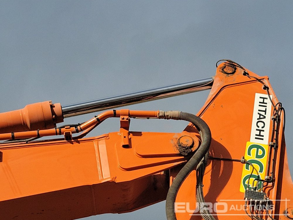 حفار زحاف 2020 Hitachi ZX210LC-6: صورة 19