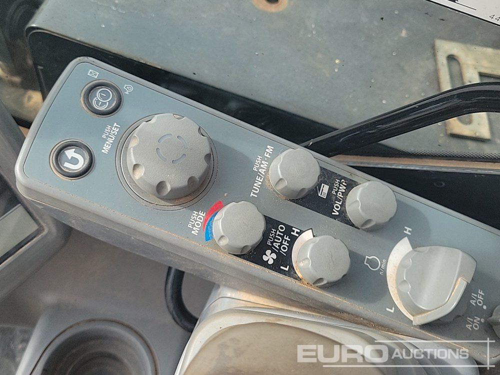 حفارة مُصَّغرة 2020 Hitachi ZX85USB-6: صورة 46