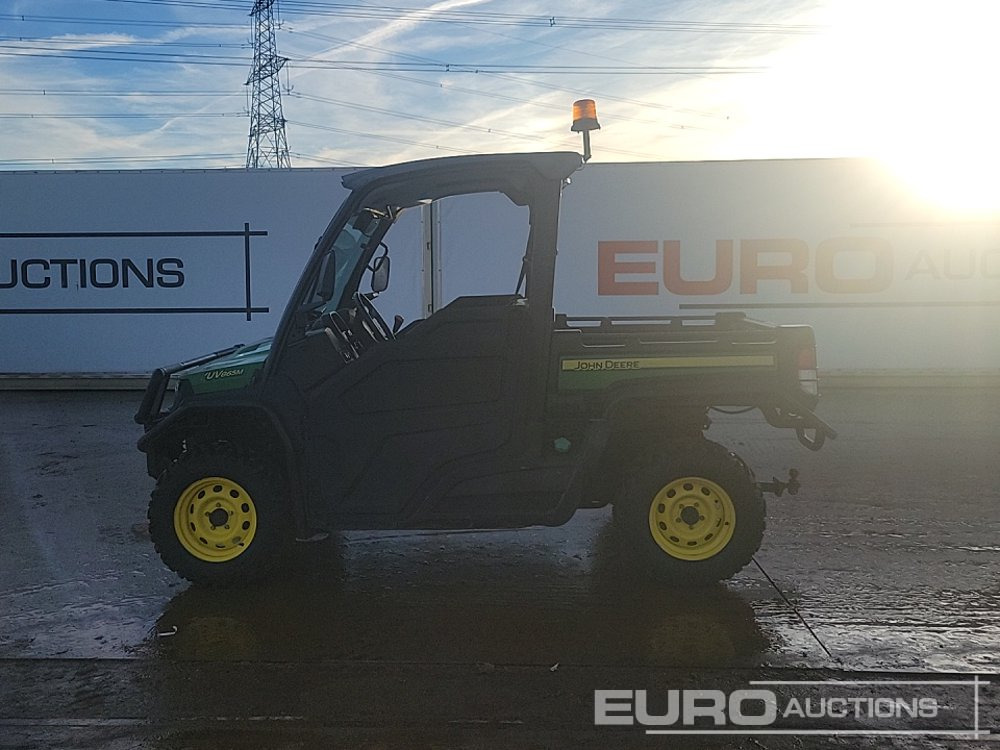 2020 John Deere Gator - مركبة لجميع التضاريس: صورة 2 2020 John Deere Gator - مركبة لجميع التضاريس: صورة 2