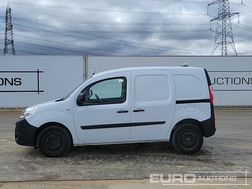 2020 Nissan NV250 - فان المدمجة: صورة 2 2020 Nissan NV250 - فان المدمجة: صورة 2