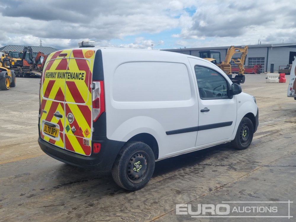 2020 Nissan NV250 - فان المدمجة: صورة 5 2020 Nissan NV250 - فان المدمجة: صورة 5