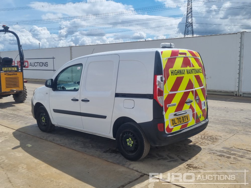 2020 Nissan NV250 - فان المدمجة: صورة 3 2020 Nissan NV250 - فان المدمجة: صورة 3