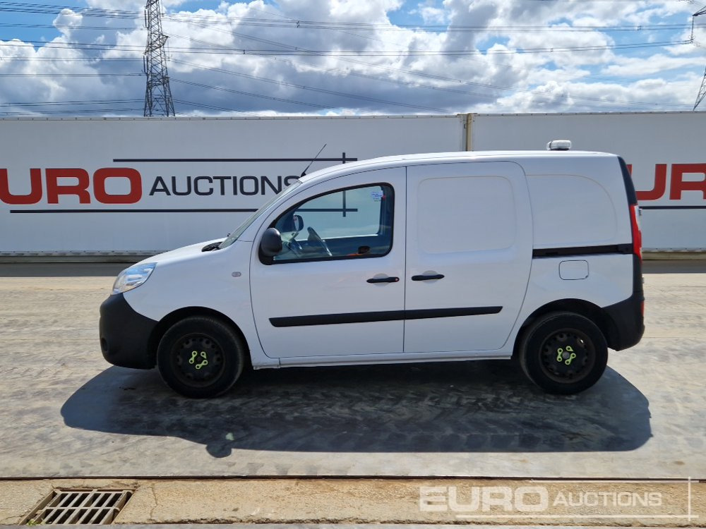 2020 Nissan NV250 - فان المدمجة: صورة 2 2020 Nissan NV250 - فان المدمجة: صورة 2