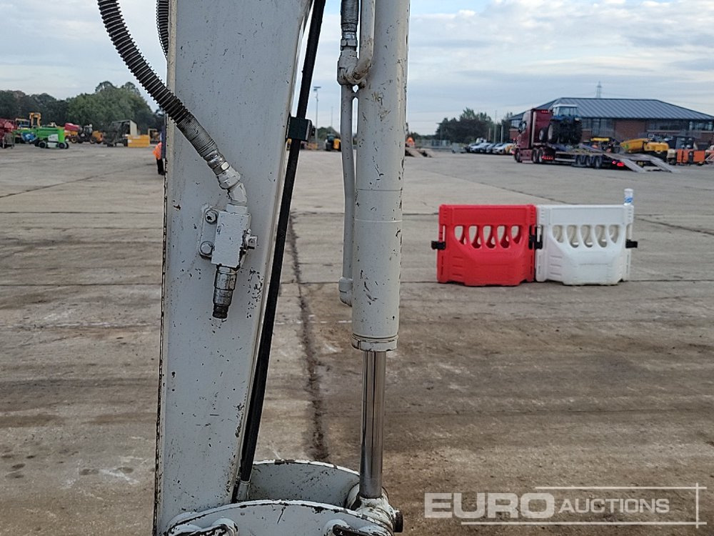 حفارة مُصَّغرة 2020 Takeuchi TB23R: صورة 25