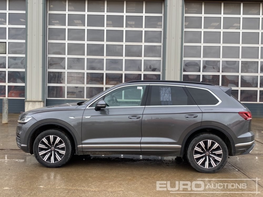 2020 Volkswagen Touareg - سيارة دفع رباعي: صورة 2 2020 Volkswagen Touareg - سيارة دفع رباعي: صورة 2