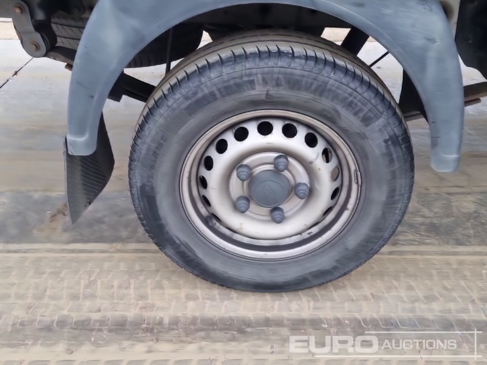 شاحنة مفتوحة 2021 Ford Transit 350: صورة 11 شاحنة مفتوحة 2021 Ford Transit 350: صورة 11