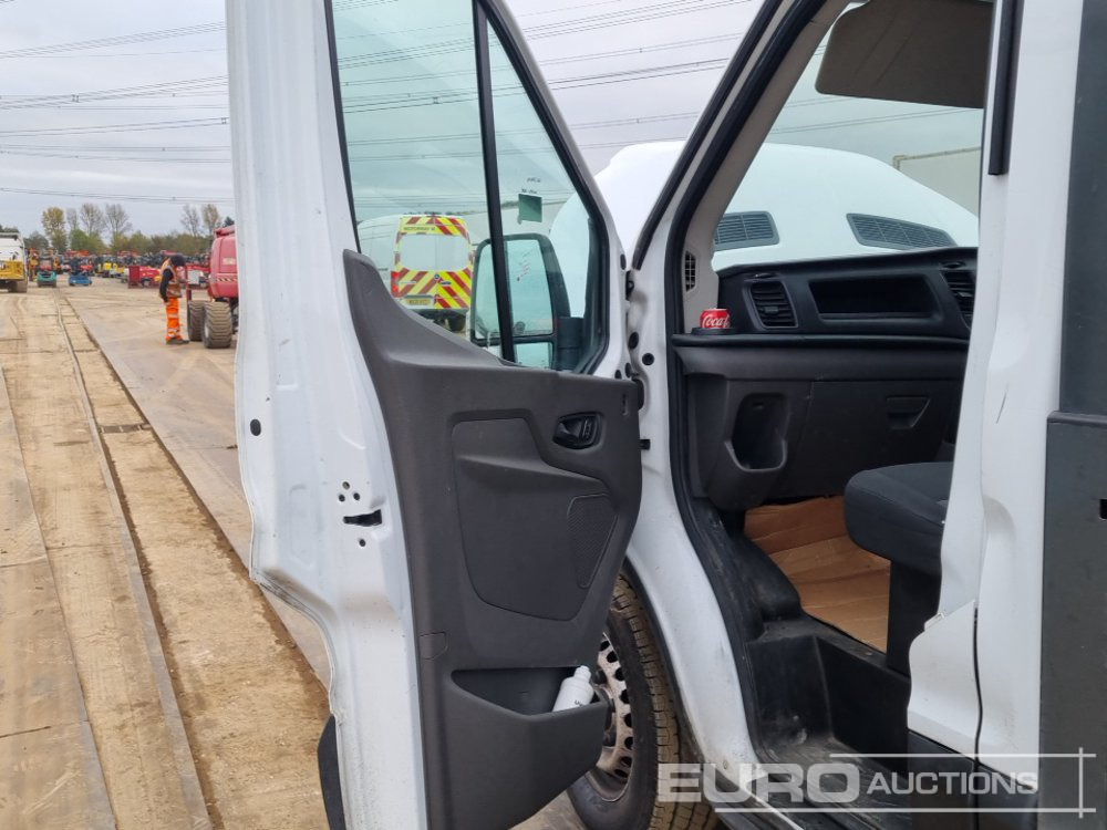 شاحنة مفتوحة 2021 Ford Transit 350: صورة 20 شاحنة مفتوحة 2021 Ford Transit 350: صورة 20