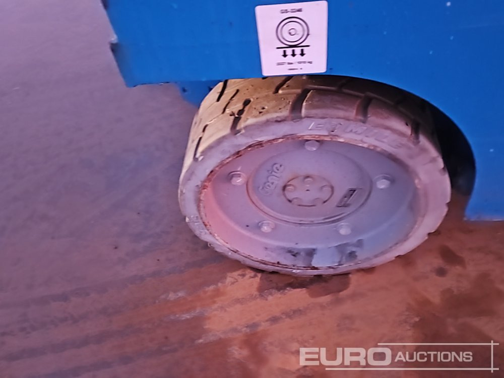 معدات الوصول 2021 Genie GS3246: صورة 11