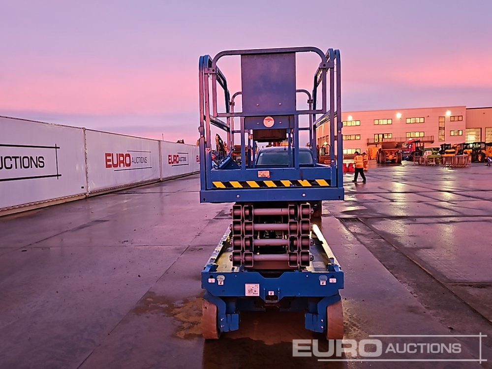 معدات الوصول 2021 Genie GS3246: صورة 8