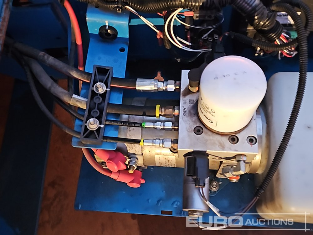 معدات الوصول 2021 Genie GS3246: صورة 16