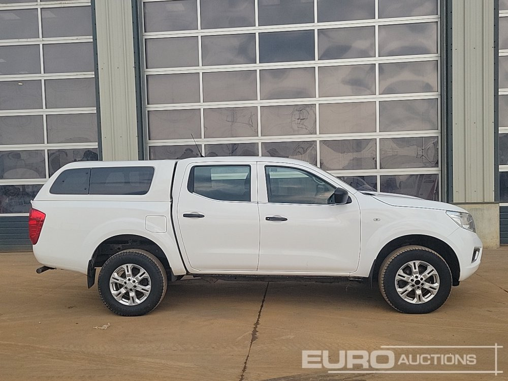 2021 Nissan Navara 2.3 - شاحنة البيك أب: صورة 2 2021 Nissan Navara 2.3 - شاحنة البيك أب: صورة 2