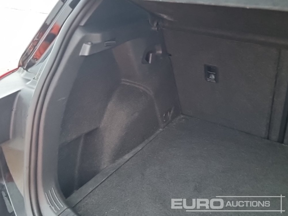 سيارة 2021 Volkswagen Golf R: صورة 21